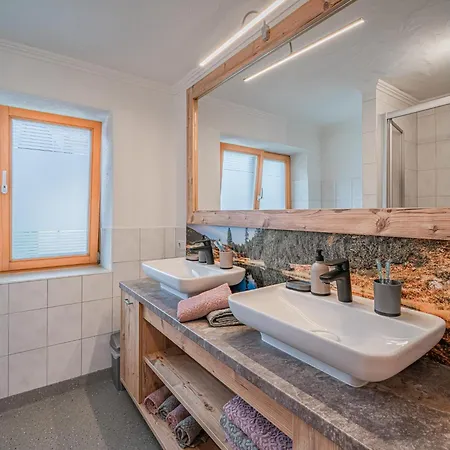 Haus Bernadette I Daire *